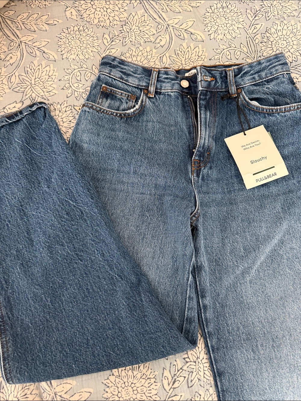 Pull&Bear Medium Blue Slouchy High-Rise Straight Jeans